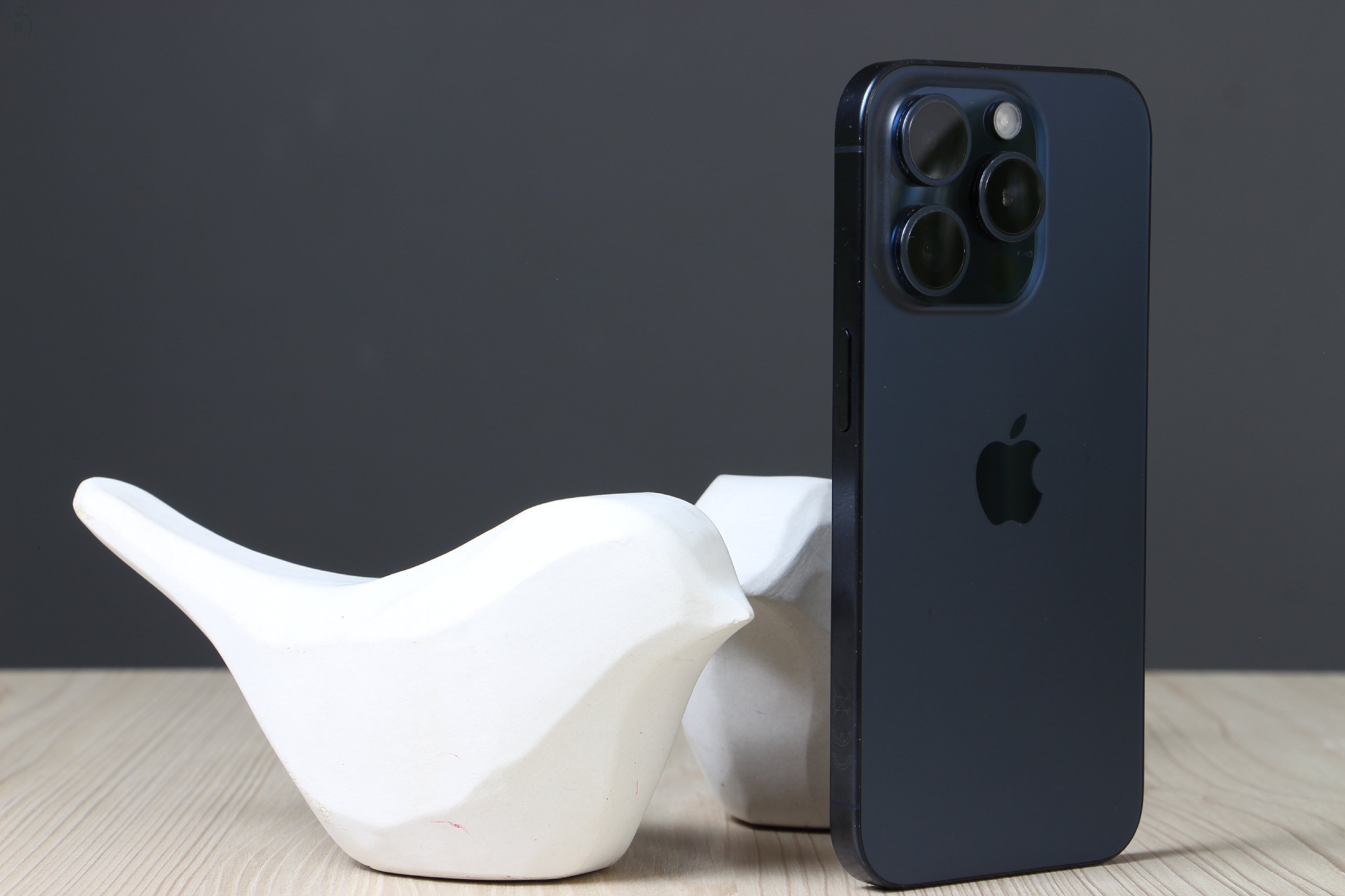 Újszerű iPhone 15 Pro 1TB kék A US-7298