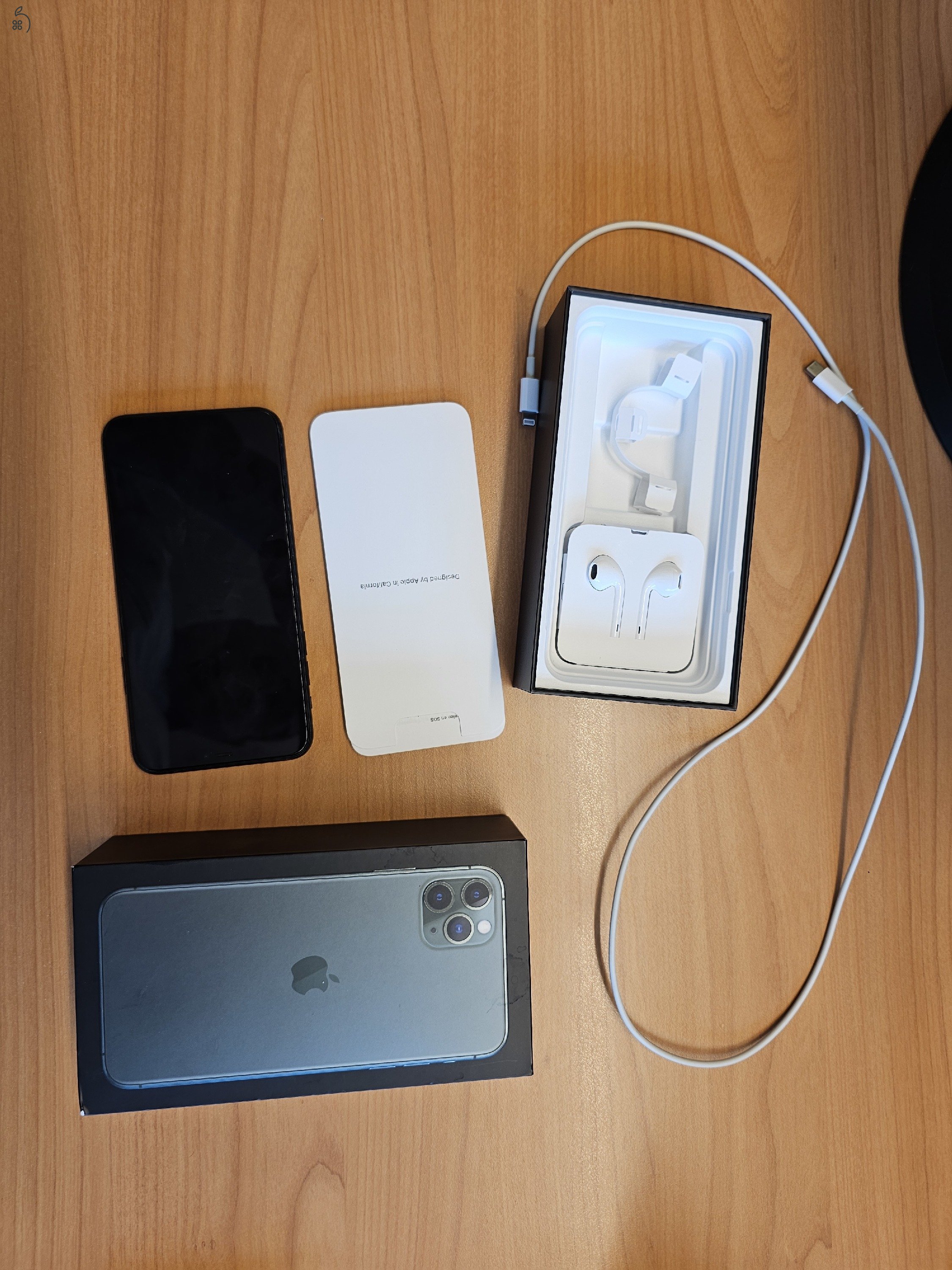 Apple iPhone 11 Pro Max 256GB tárhellyel, Midnight Green színben
