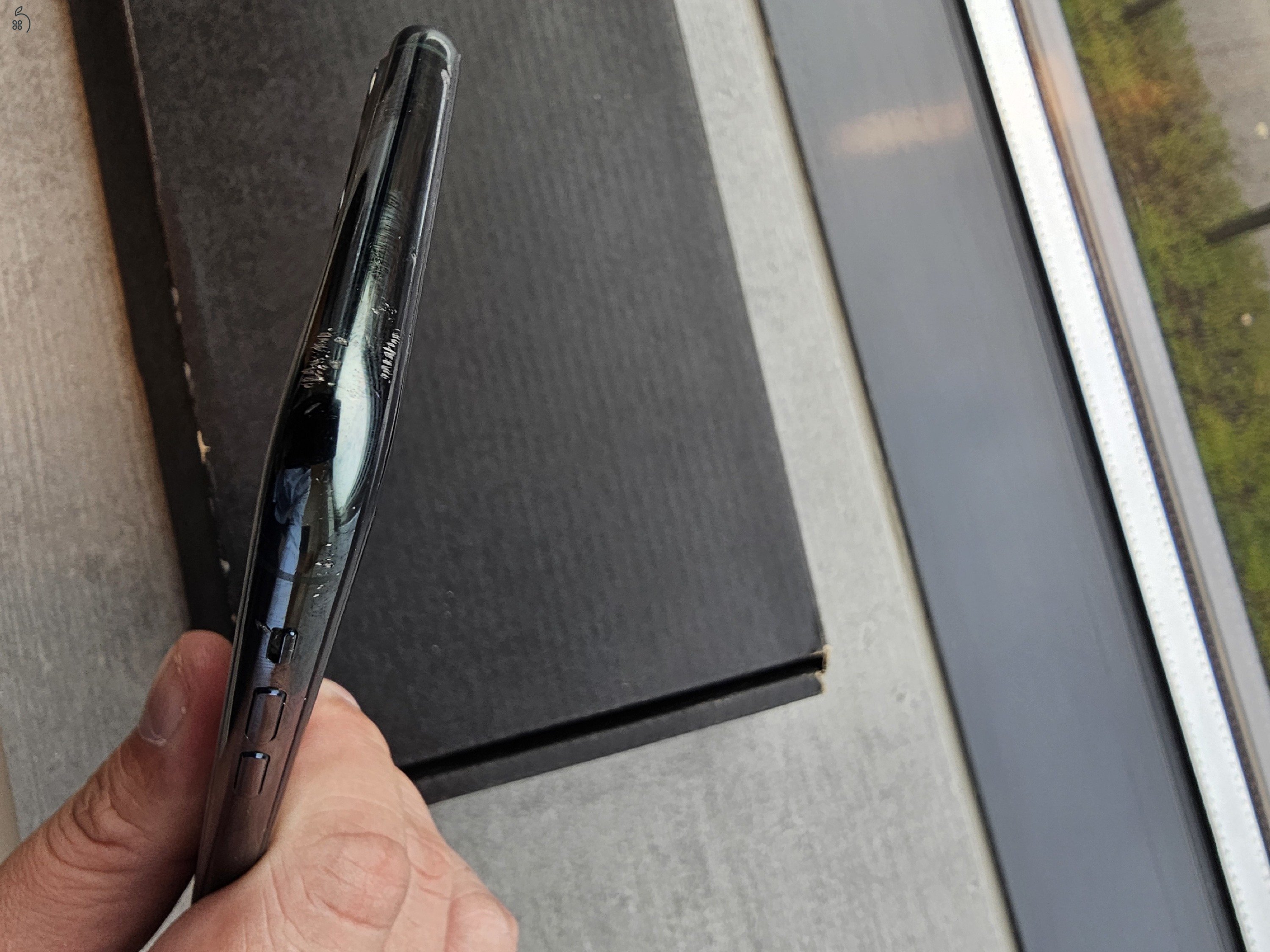 Apple iPhone 11 Pro Max 256GB tárhellyel, Midnight Green színben