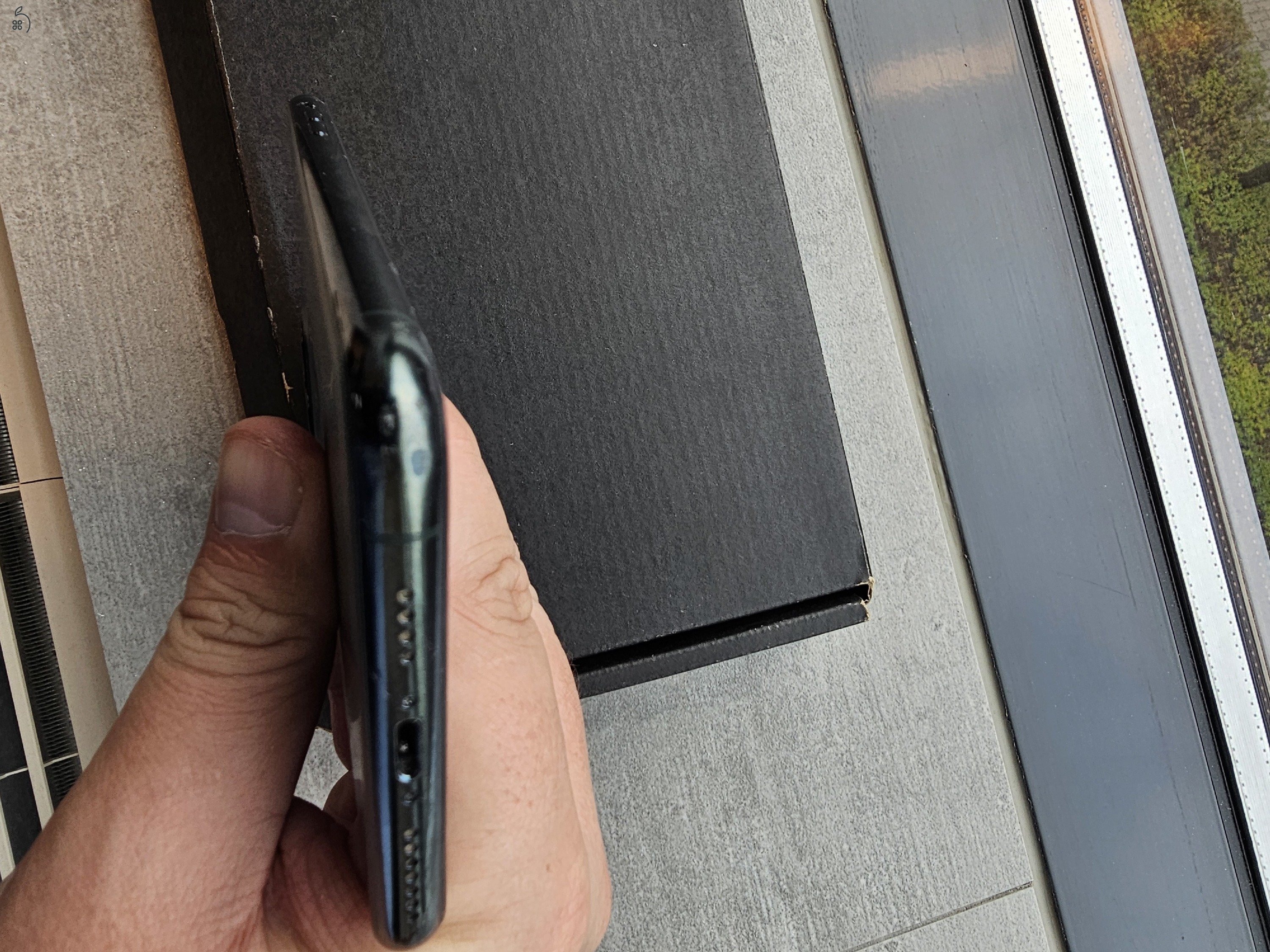 Apple iPhone 11 Pro Max 256GB tárhellyel, Midnight Green színben
