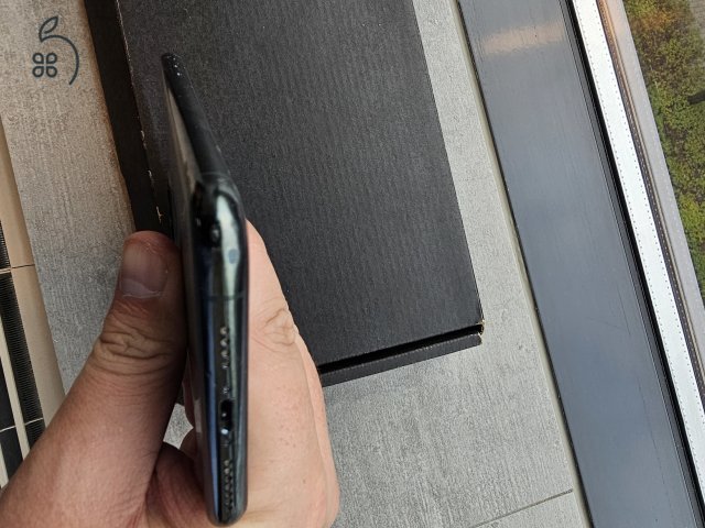 Apple iPhone 11 Pro Max 256GB tárhellyel, Midnight Green színben