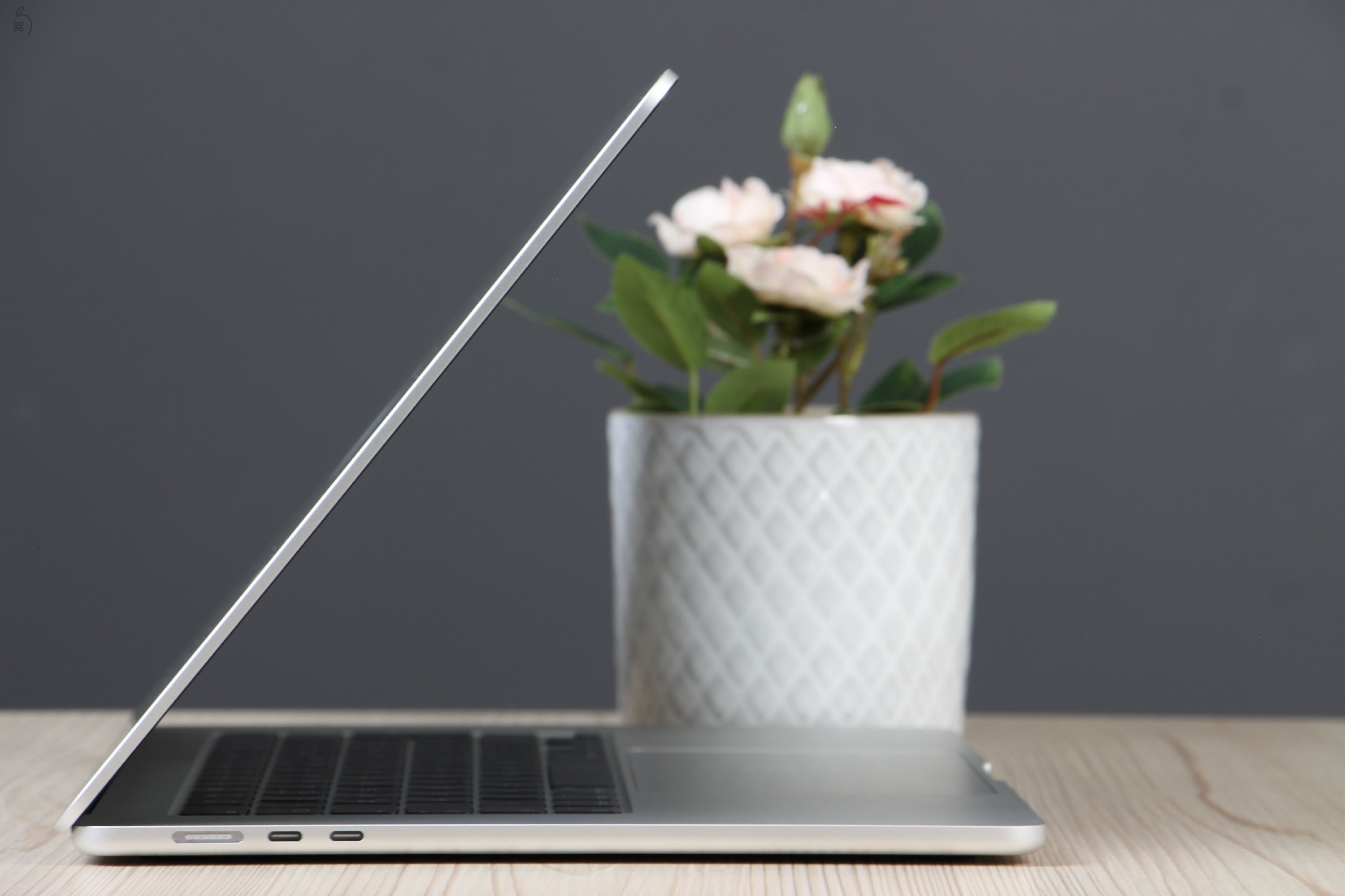 Újszerű Apple Macbook Air 15