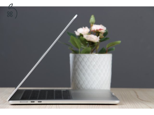 Újszerű Apple Macbook Air 15
