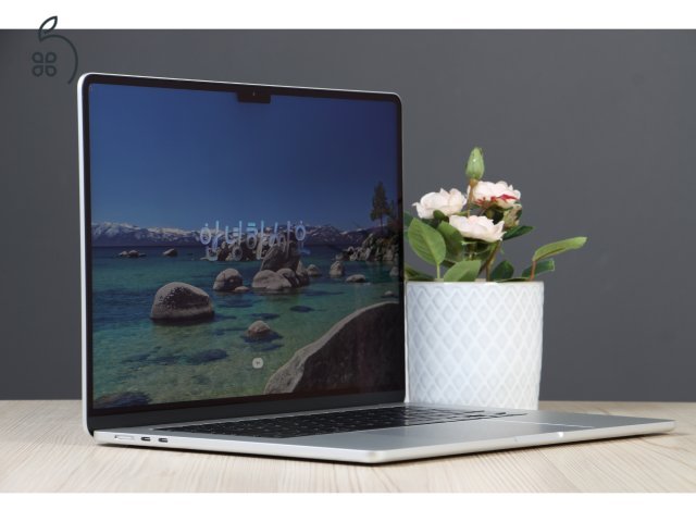 Újszerű Apple Macbook Air 15