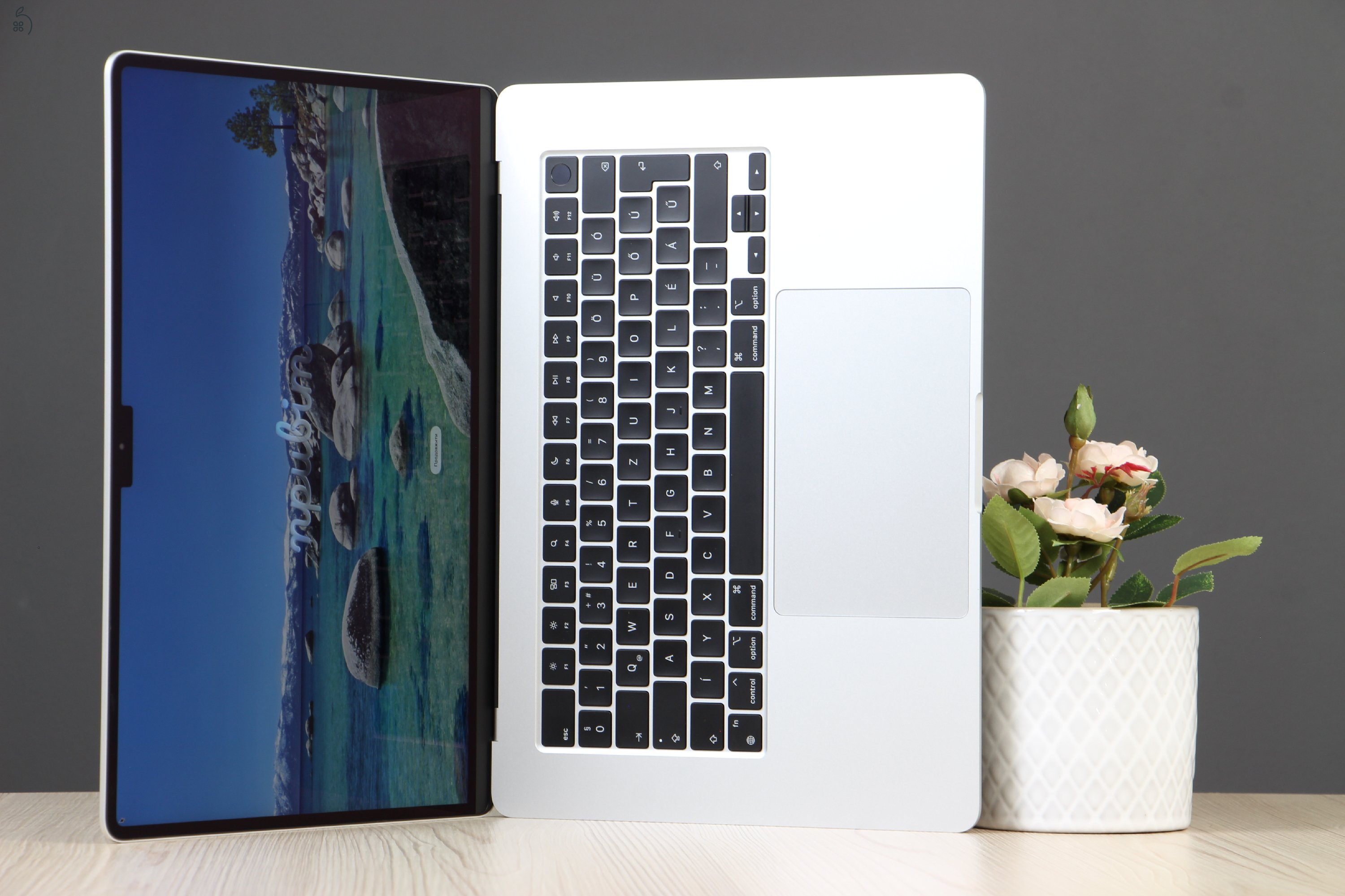Újszerű Apple Macbook Air 15