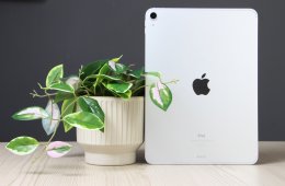 Apple iPad Air 4 64GB Cellular ezüst A US-7304