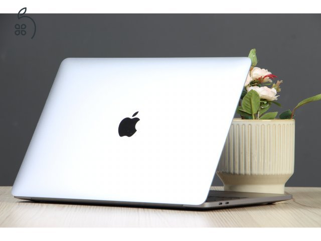 Apple MacBook Pro 13