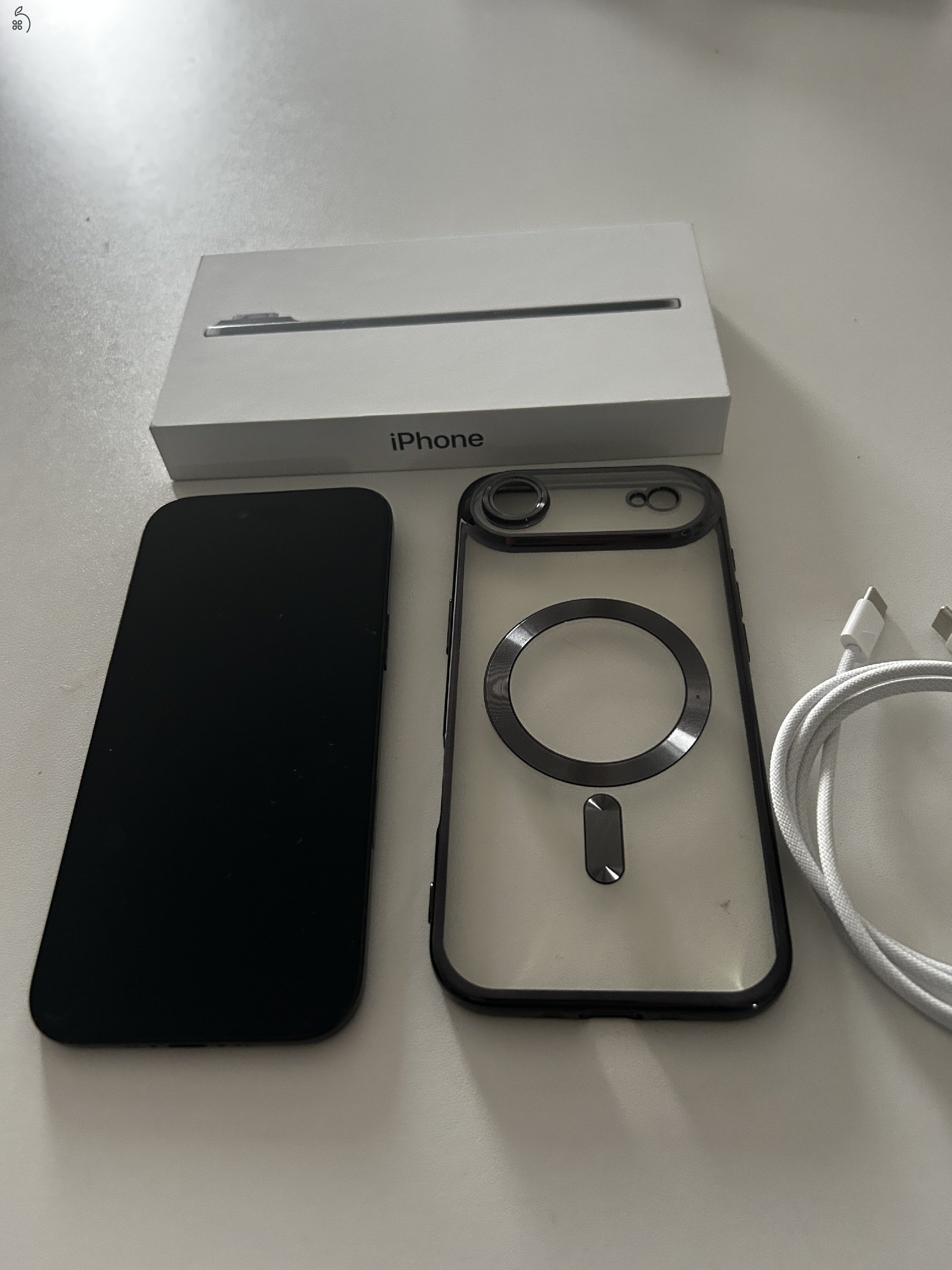 IPHONE 17 AIR, 1TB, ASTROFEKETE ONE FÜGGŐ, 1 HÓNAPOSAN ELADÓ