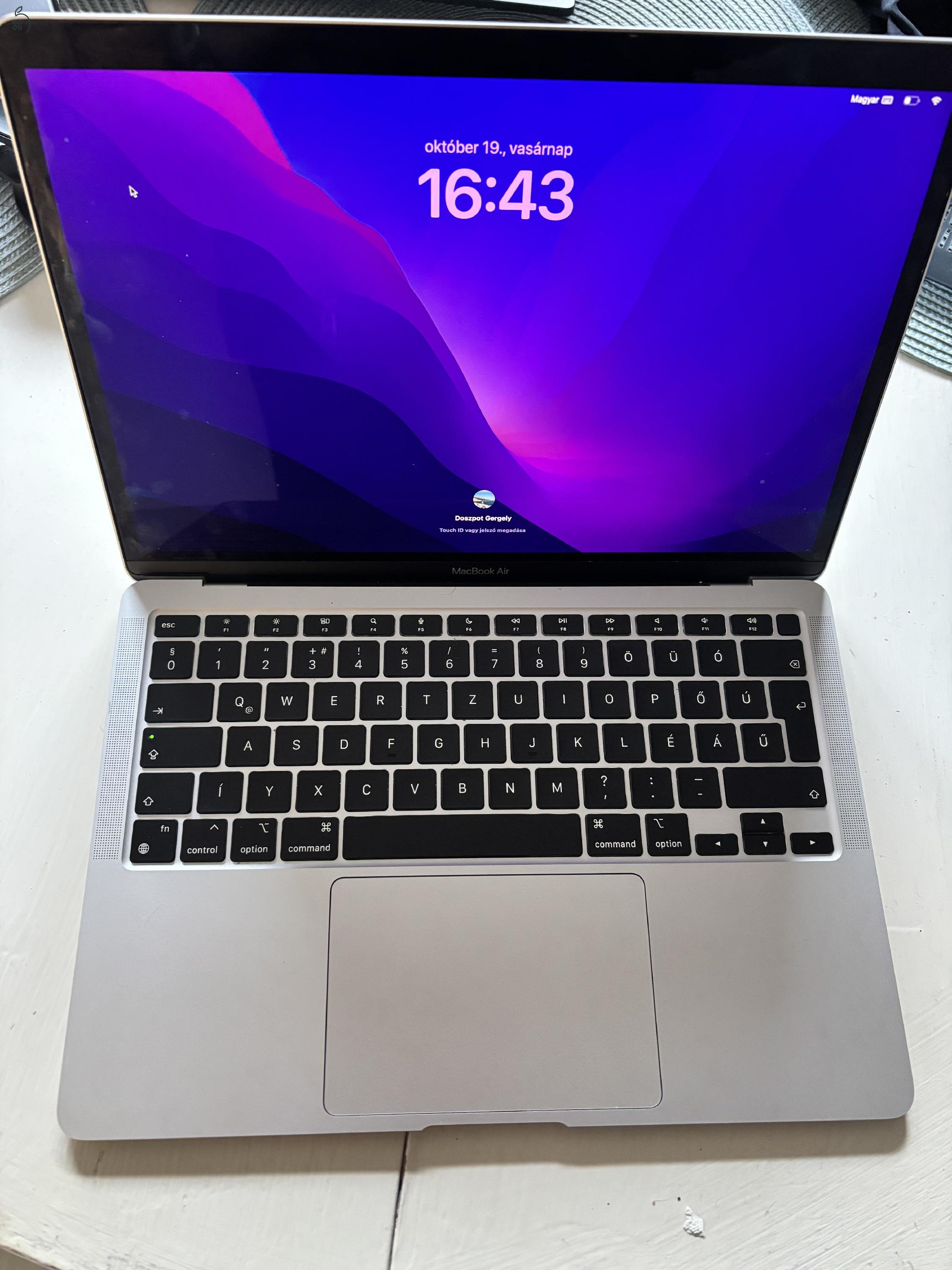  Eladó MacBook Air M1 (2020) 8gb ram 256 gb ssd