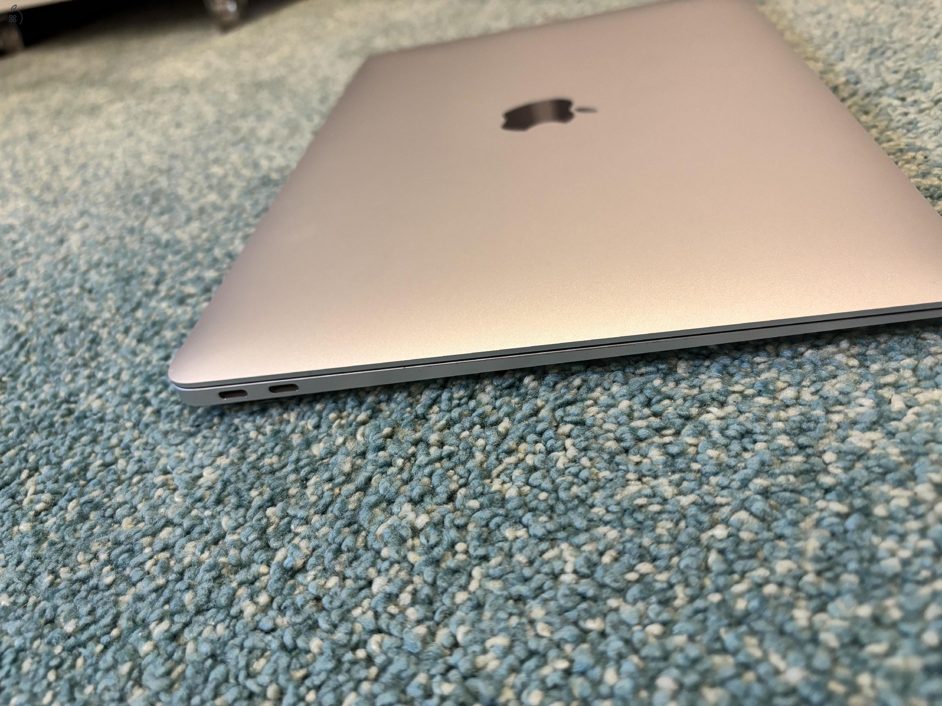  Eladó MacBook Air M1 (2020) 8gb ram 256 gb ssd