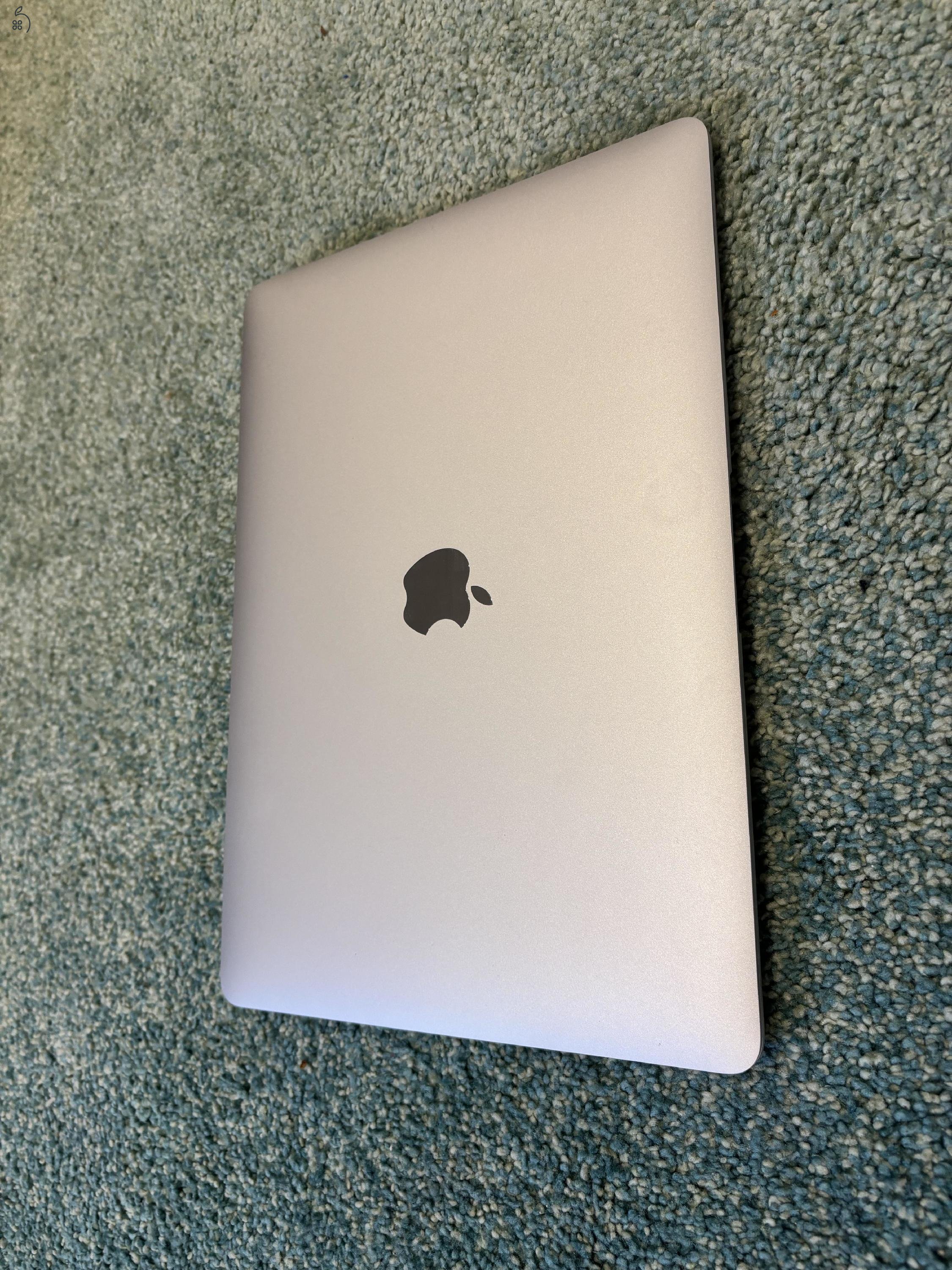  Eladó MacBook Air M1 (2020) 8gb ram 256 gb ssd