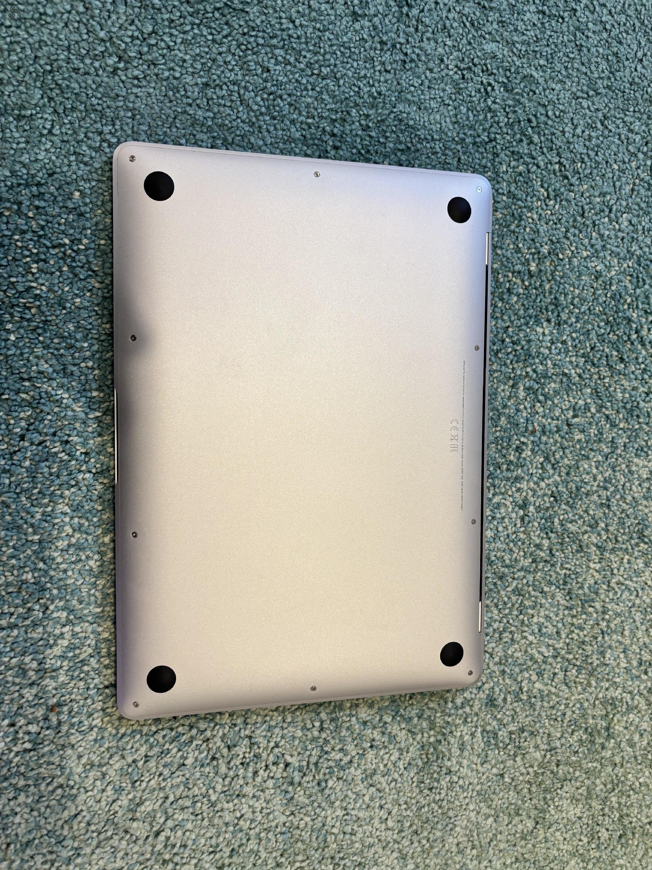  Eladó MacBook Air M1 (2020) 8gb ram 256 gb ssd