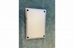  Eladó MacBook Air M1 (2020) 8gb ram 256 gb ssd