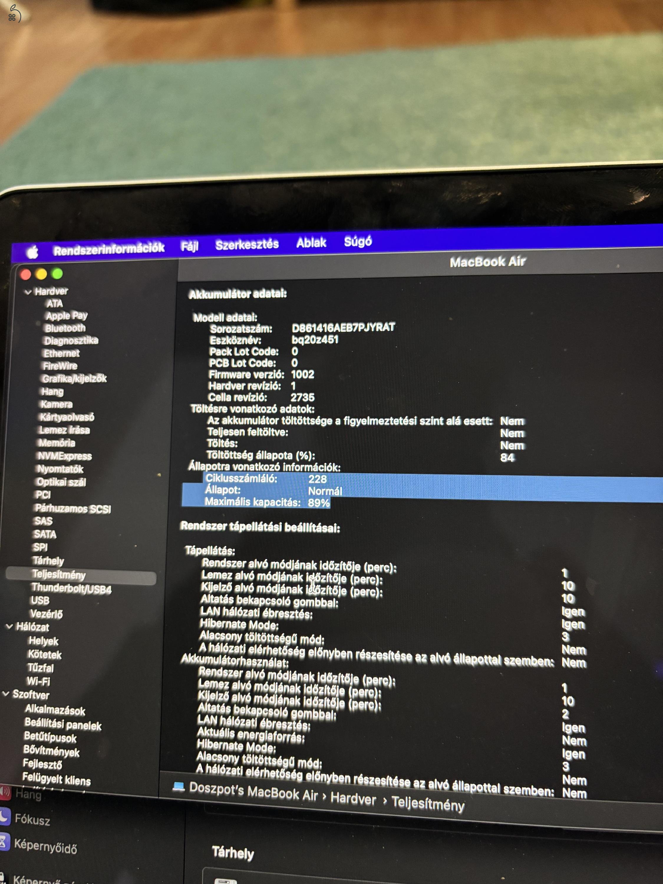  Eladó MacBook Air M1 (2020) 8gb ram 256 gb ssd