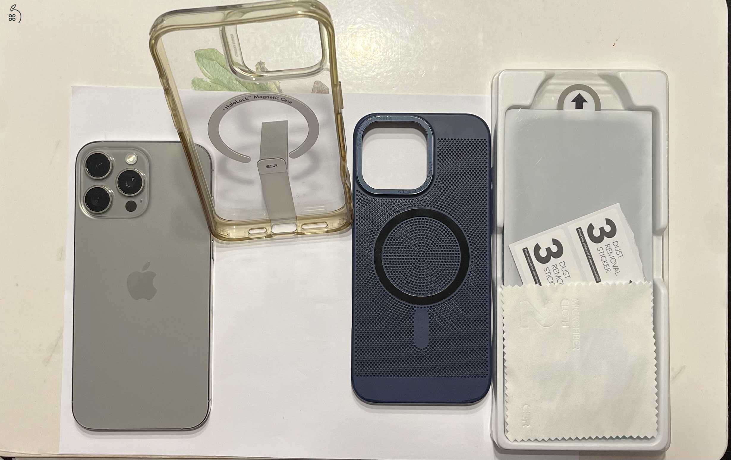IPhone 16 Pro Max 256 natúr titán - patika - +2 tok + üvegfólia -FÜGGETLEN