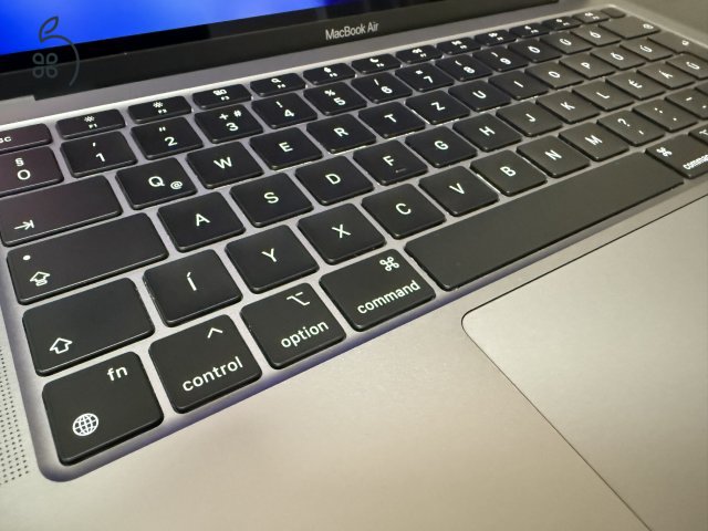 MacBook Air M1 2020 Space Grey 8GB/256GB hibátlan, sérülésmentes