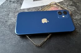 iPhone 12  --   kék  --  64 GB Sérült, szépséghibás.