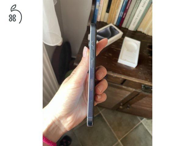 Iphone 15 pro 128 Gb 90%os akksi  Iphone 15 pro 128 Gb 90%os akksi