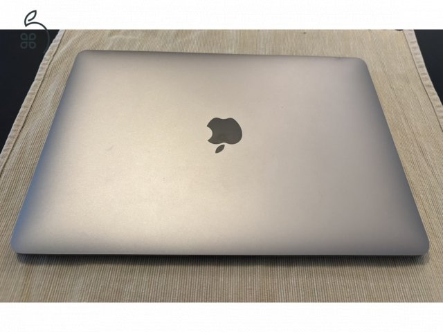 Apple MacBook Air 2020 M1 - 8GB RAM - 512 SSD asztroszürke