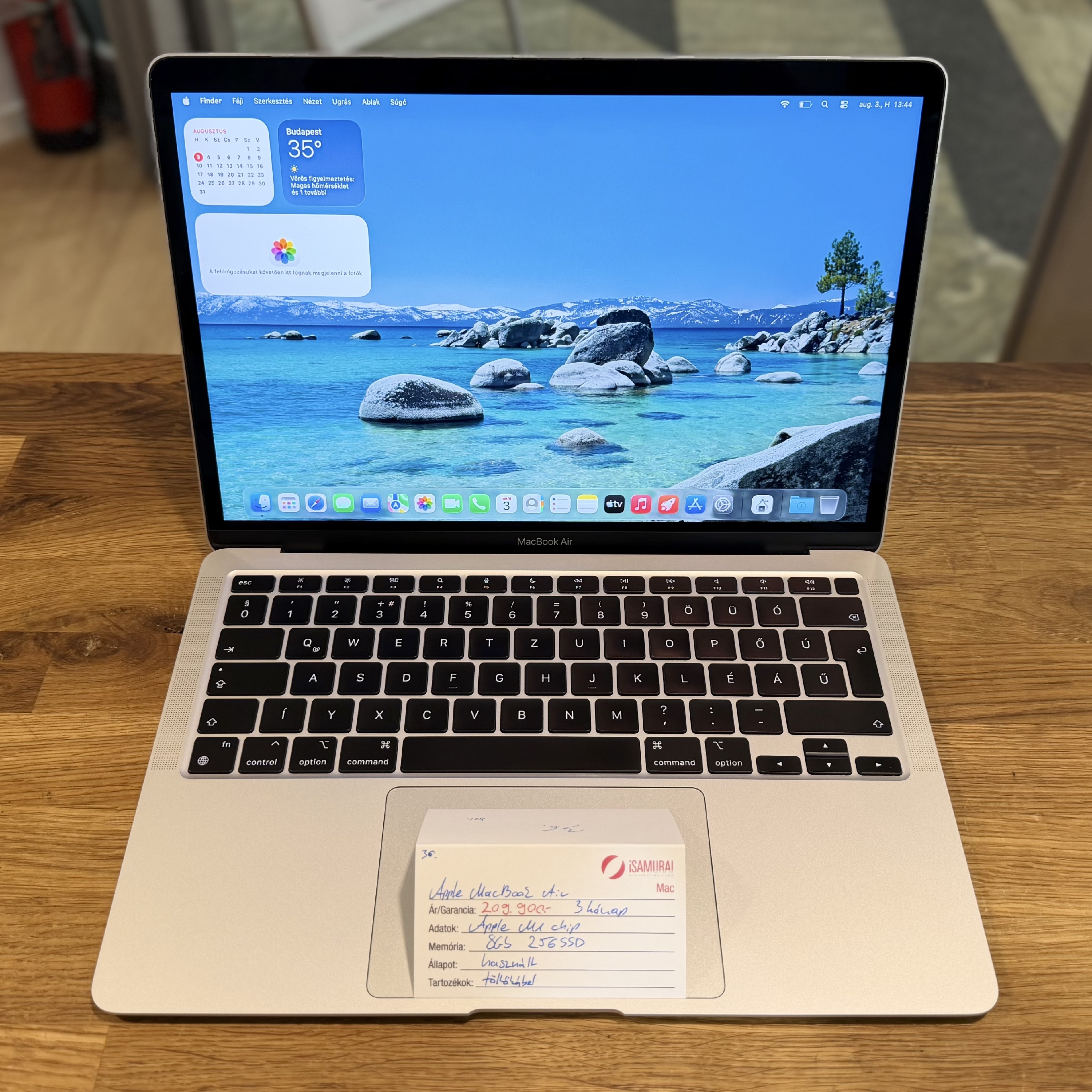 Apple MacBook Air - M1 - 8 GB RAM - 256 GB SSD (36.)
