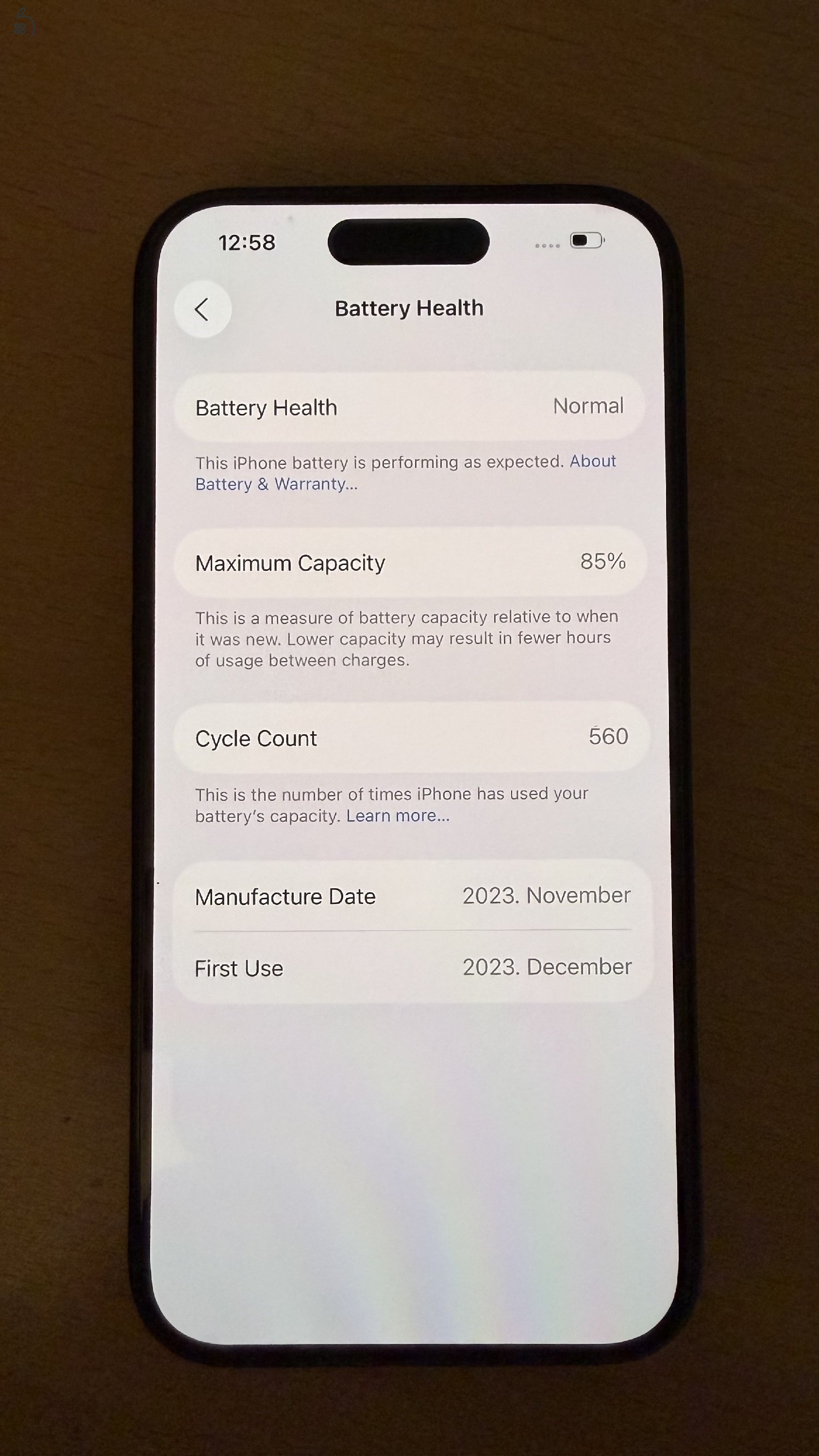 SÜRGŐSEN ELADÓ! iPhone 15 Pro 256GB Titanium Blue független ÚJSZERŰ 85% akksi