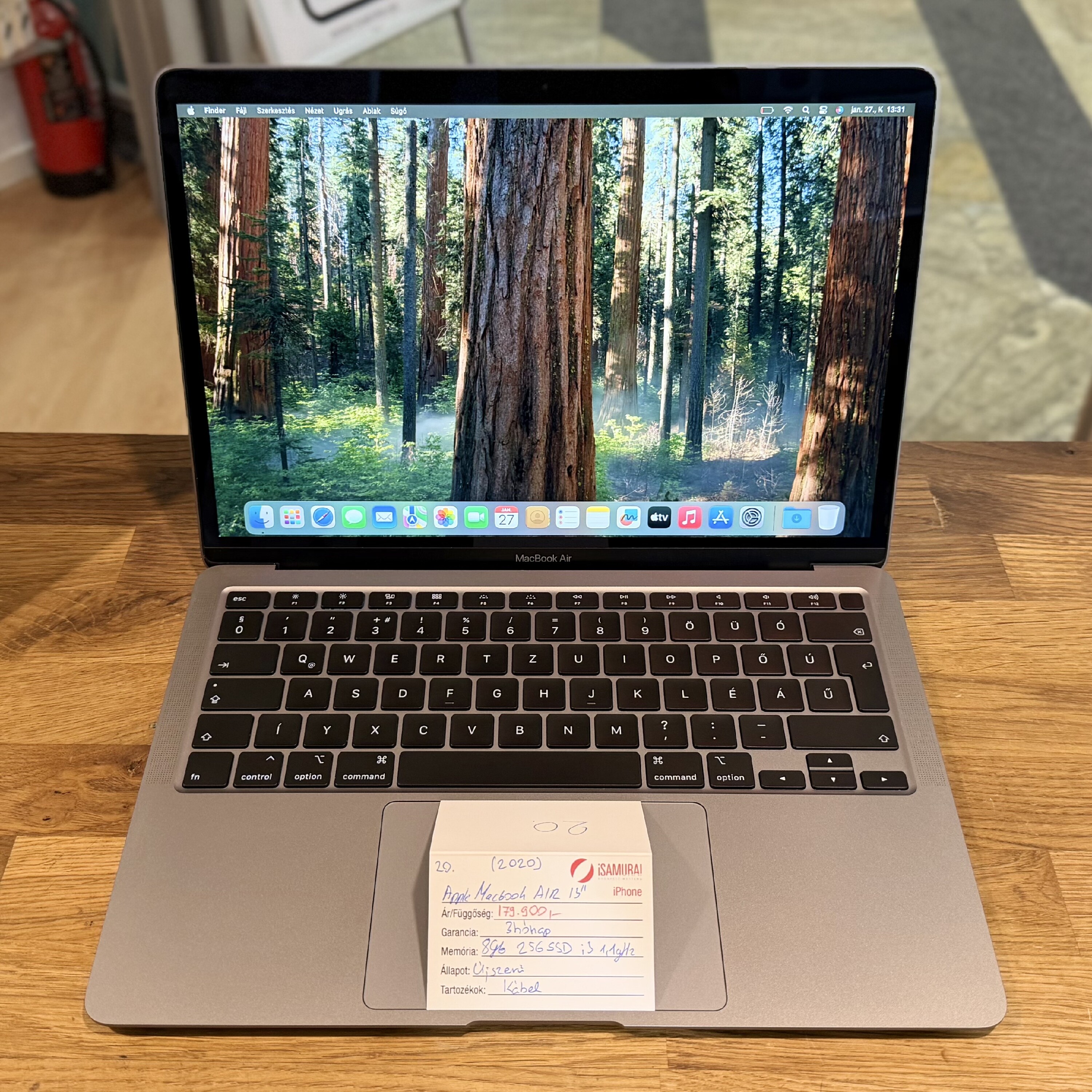 20. Apple Macbook Air 13