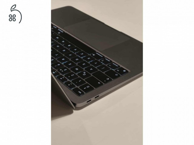 MacBook Air M1 256/8 GB