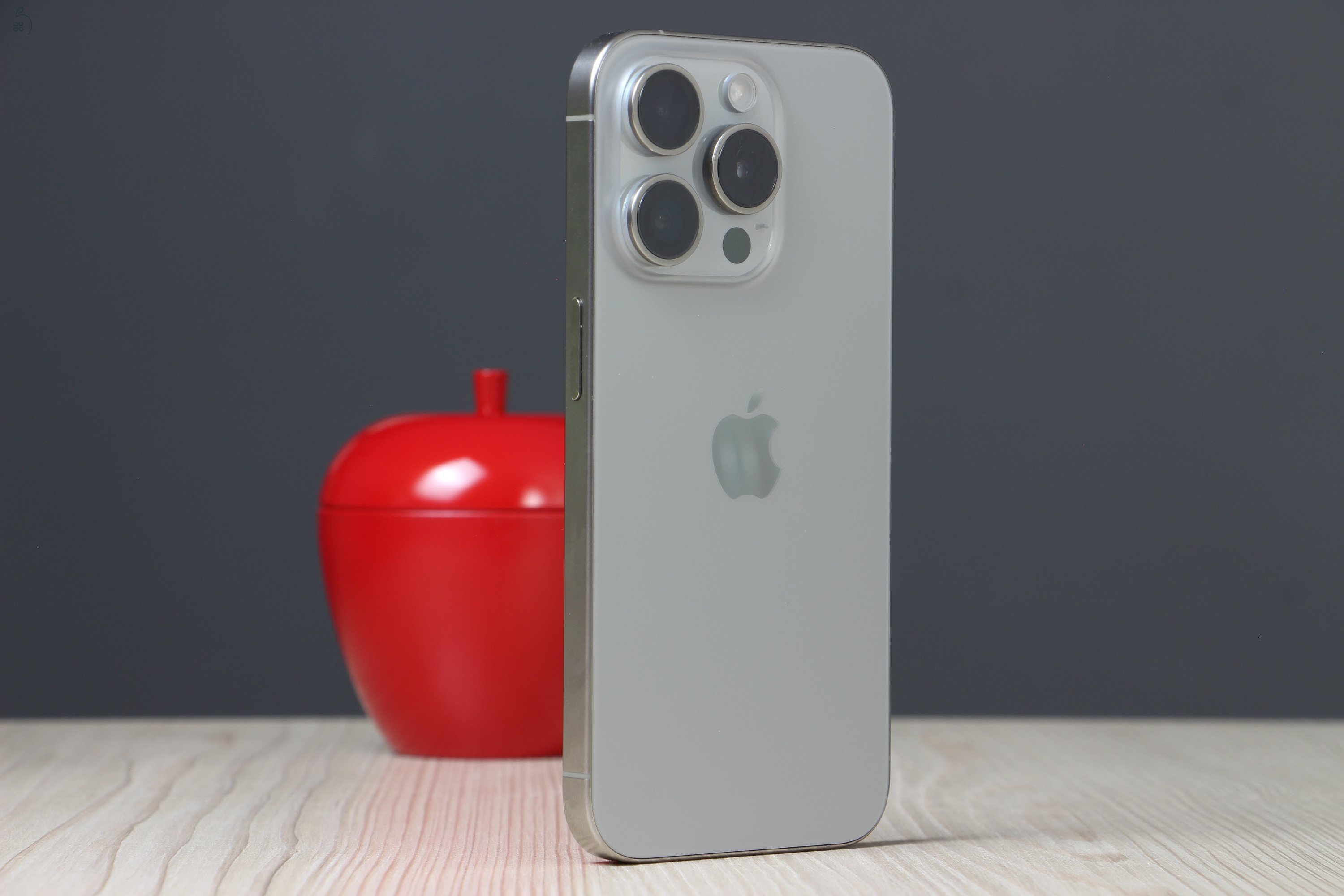 Apple iPhone 15 Pro 256GB Natural Titanium A US-7305