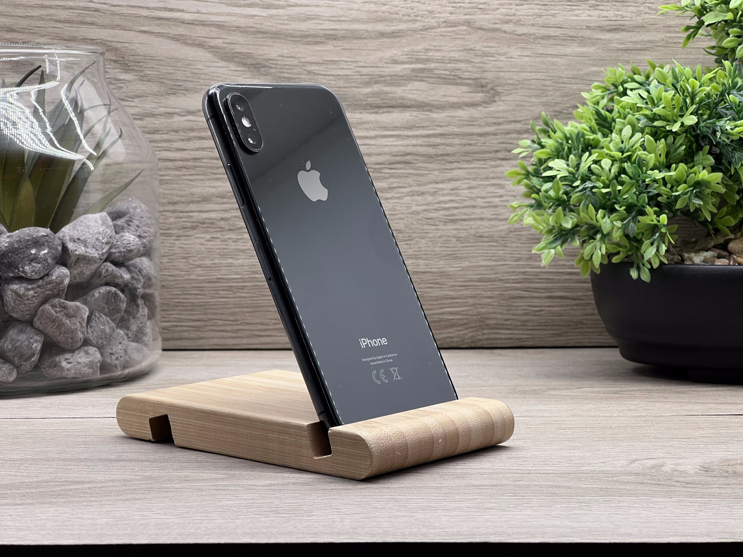 iPhone XS Space Gray 64GB 2 ÉV Garanciával Számlával 100% Akku