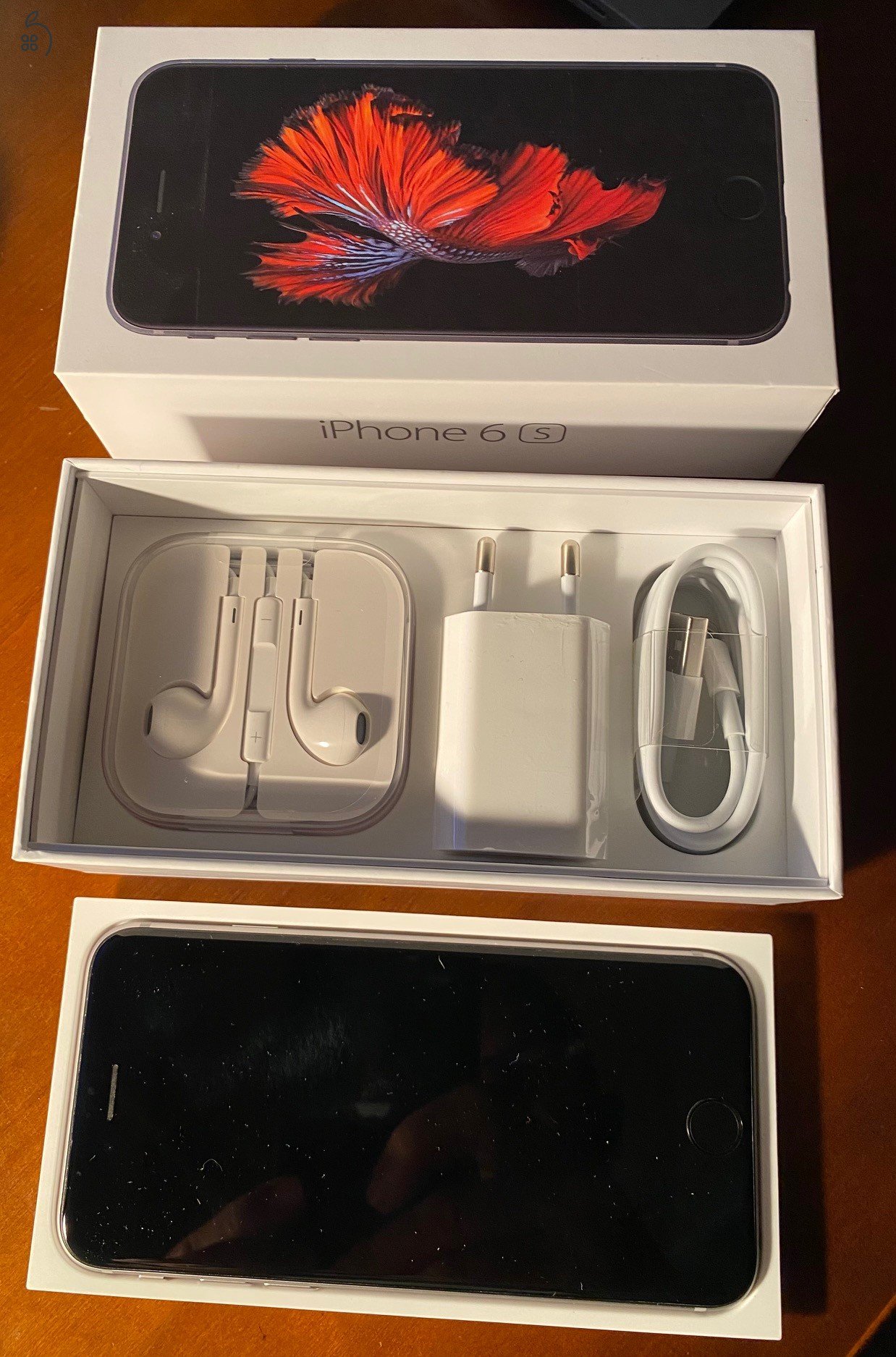 APPLE iPhone 6S Space Gray eladó