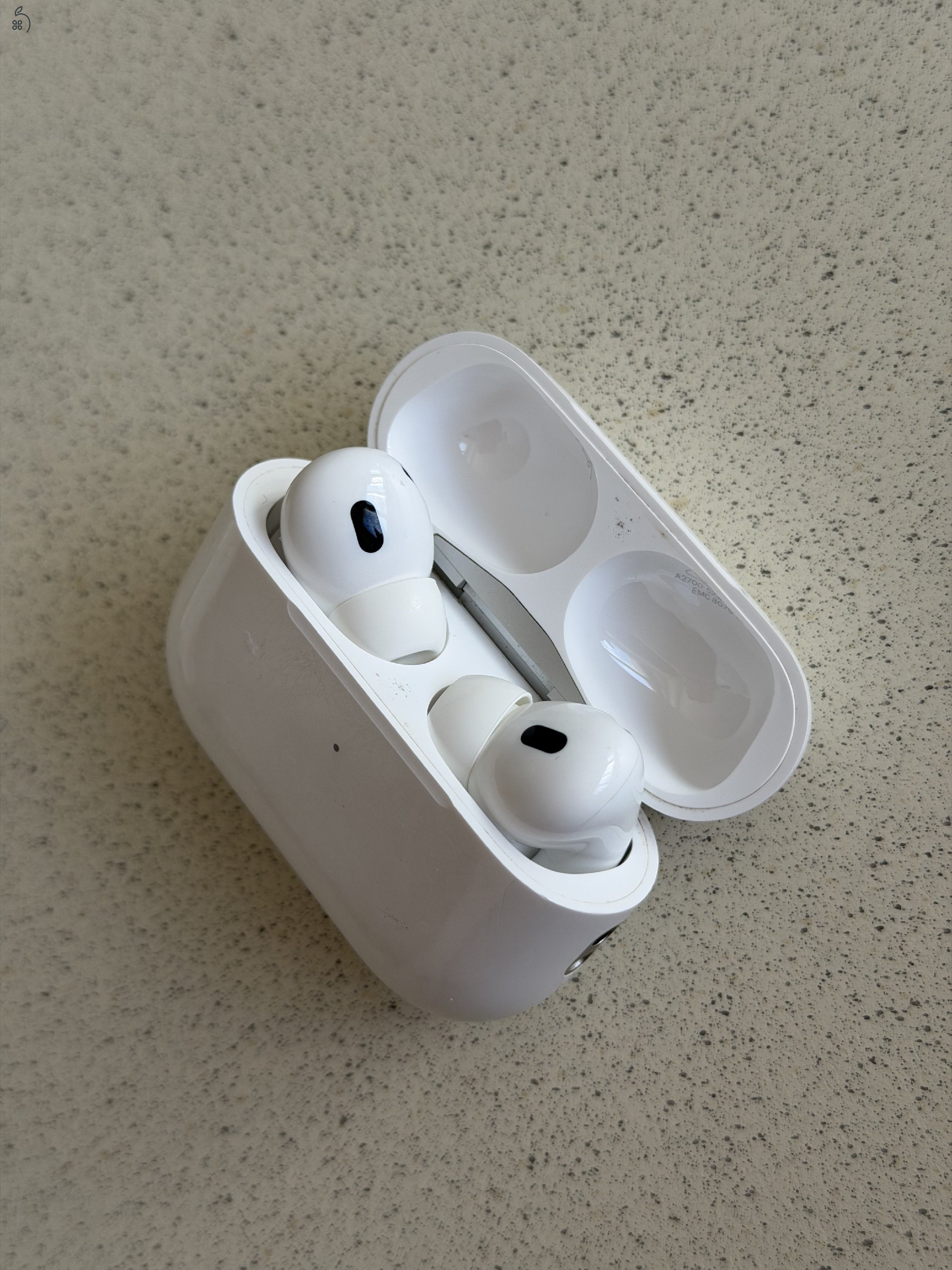 Hibátlan Apple AirPods Pro 2 eredeti töltős tokkal