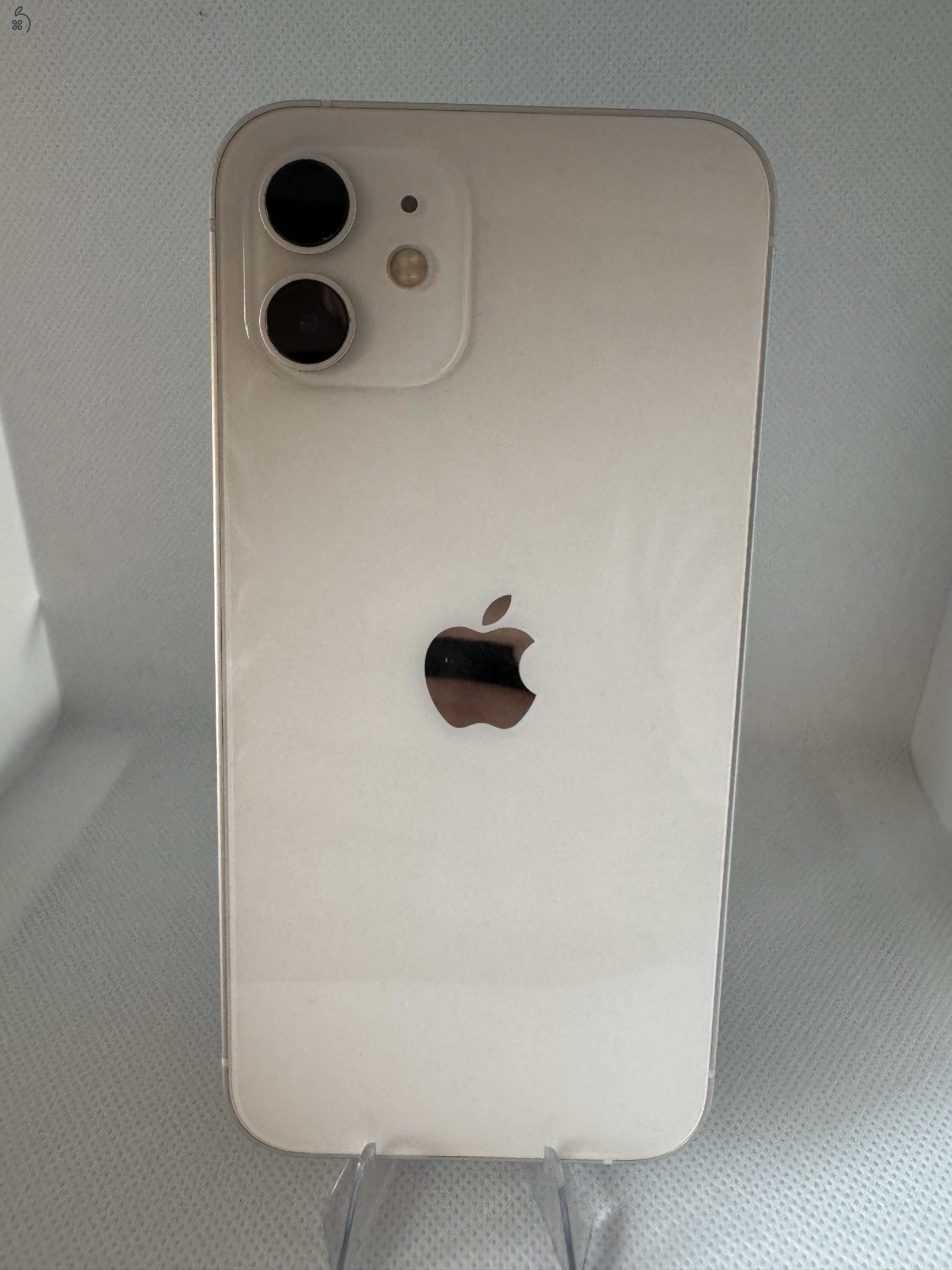 Eladó iPhone 12 fehér