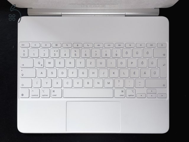 iPad Air M3 Magic Keyboard