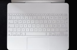 iPad Air M3 Magic Keyboard