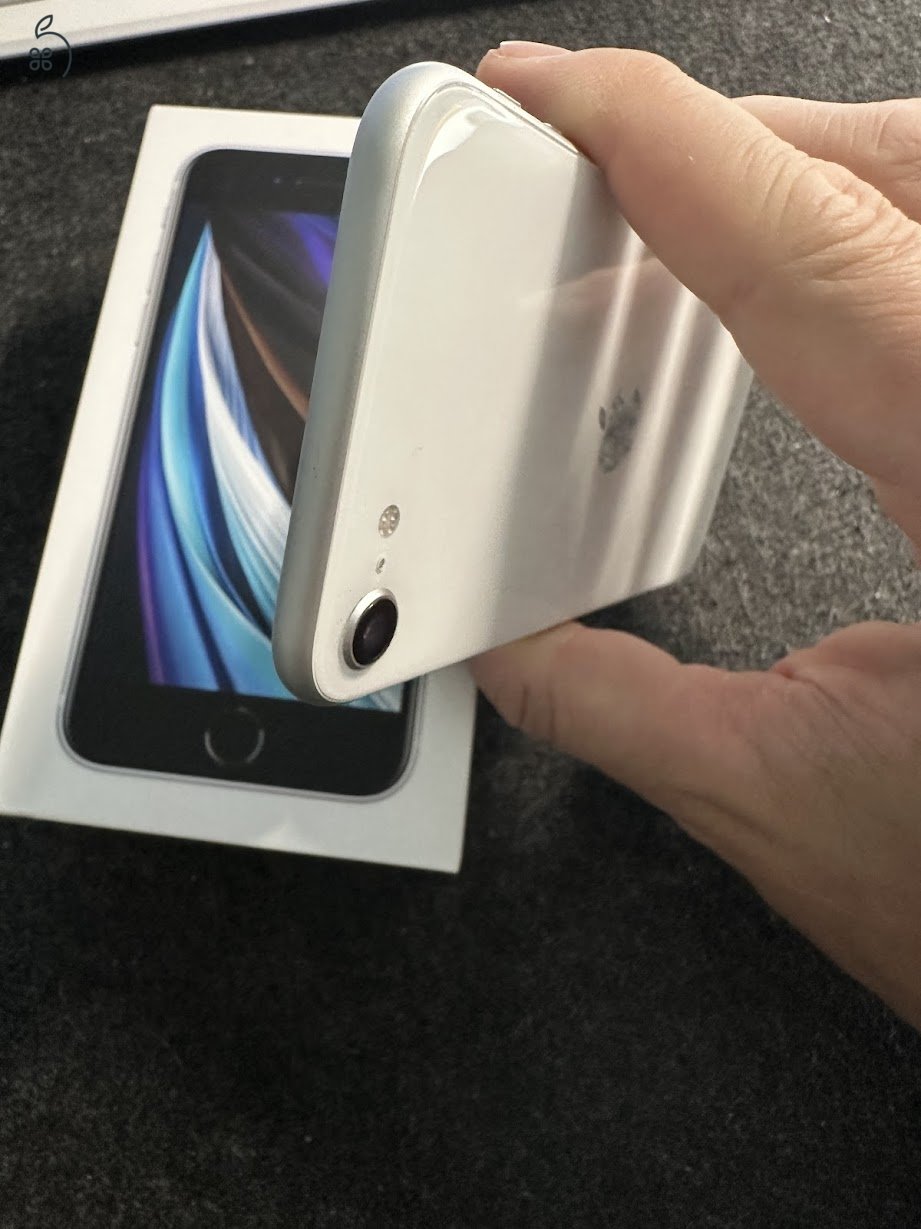 iPhone SE 2020, 64GB, karcmentes