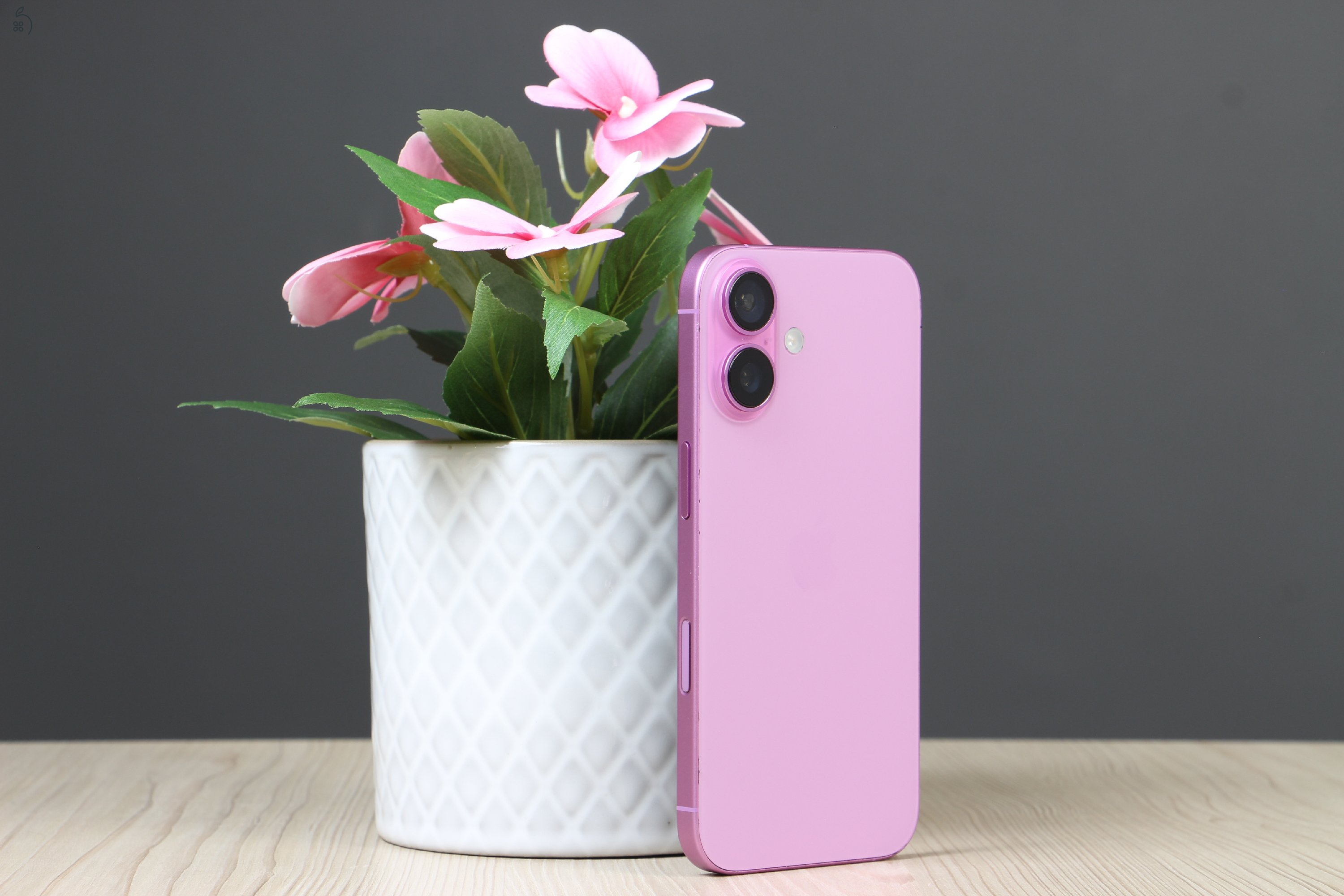 Apple iPhone 16 128GB rózsaszín C+ US-7234