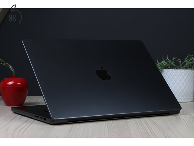 Apple MacBook Pro 16