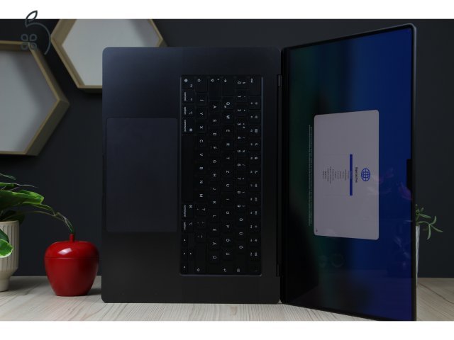 Apple MacBook Pro 16