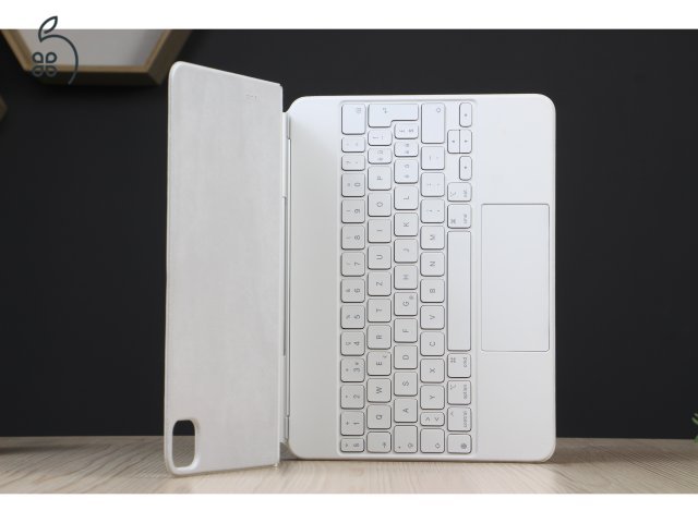 Apple Magic Keyboard 11