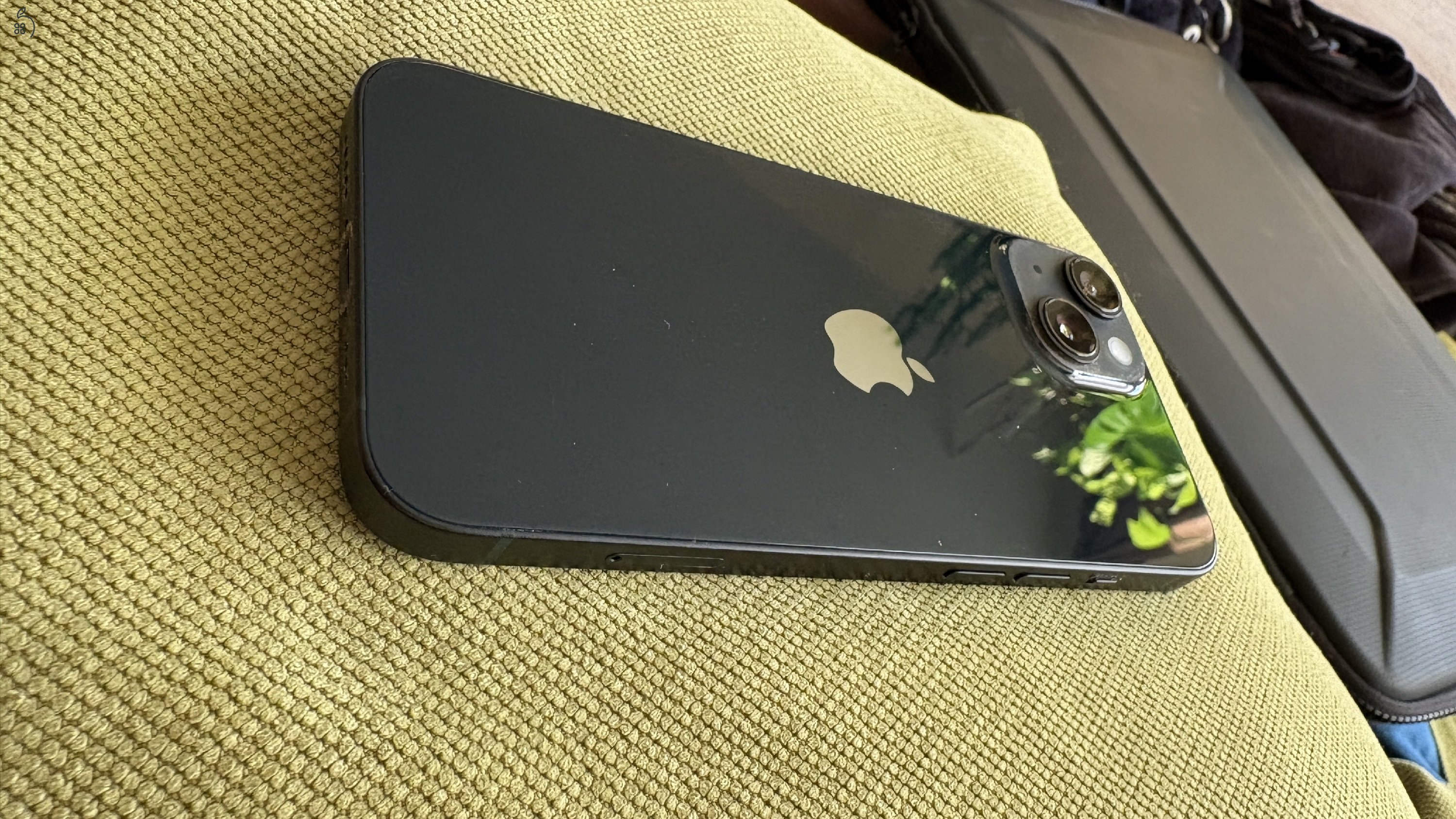 iPhone 14, 128GB, Kártyafüggetlen, Éjfekete - A2649