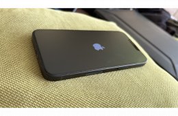 iPhone 14, 128GB, Kártyafüggetlen, Éjfekete - A2649