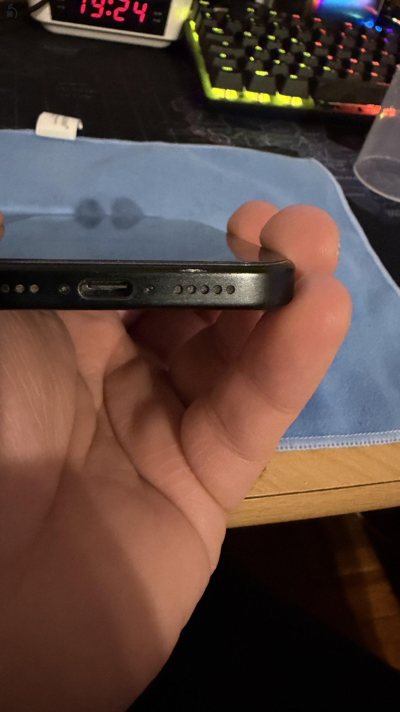 Iphone 15 128GB (fekete) csomagban