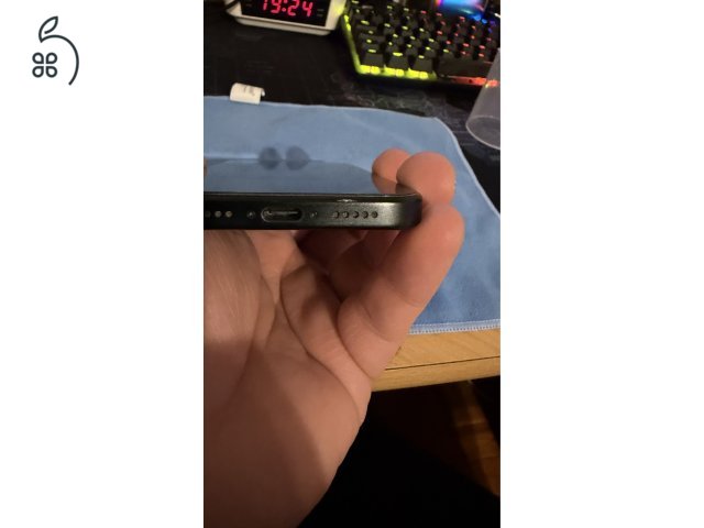 Iphone 15 128GB (fekete) csomagban