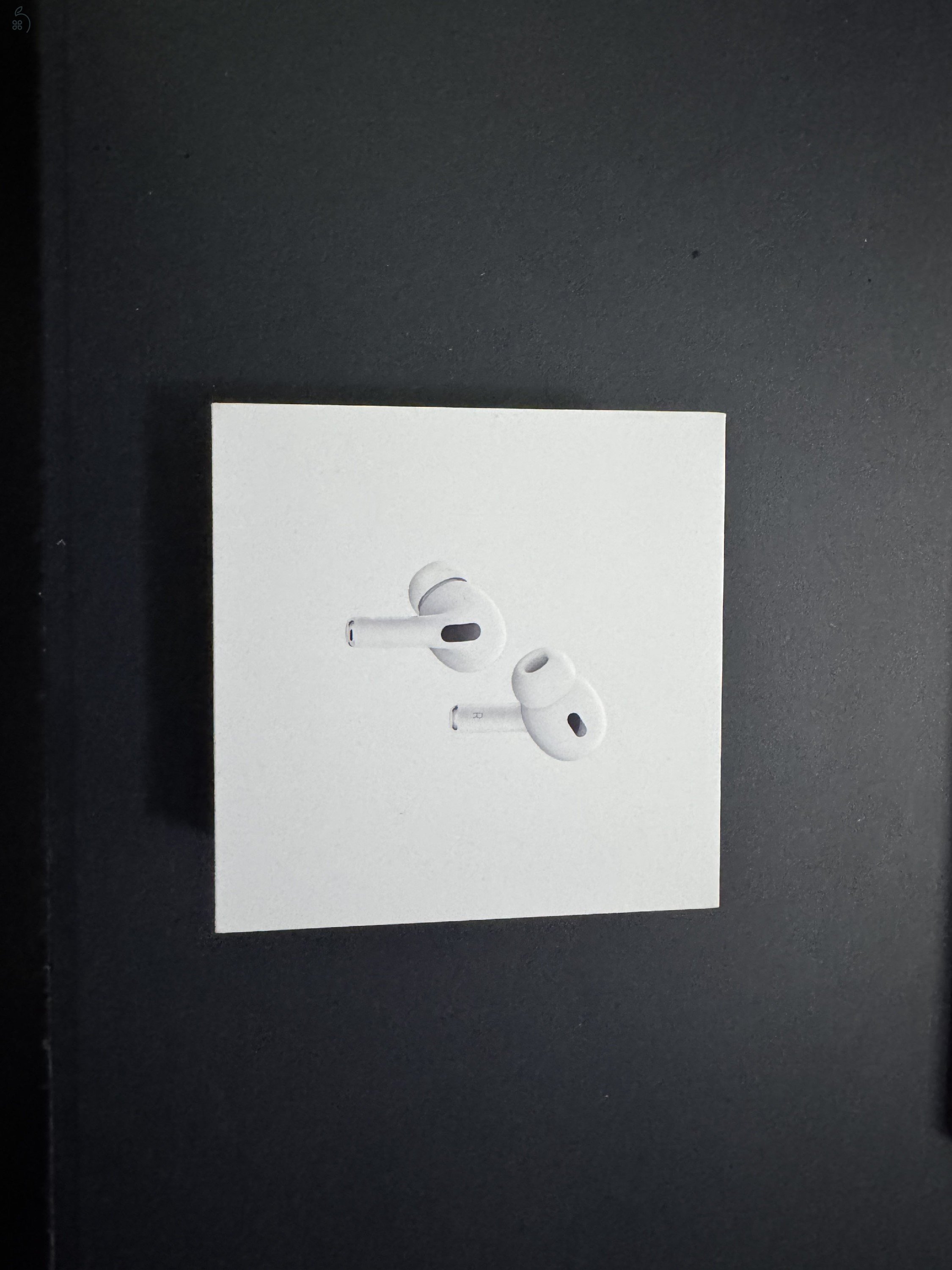 Eladó Apple AirPods 2 – gyári, makulátlan, jól tartja az akksit!