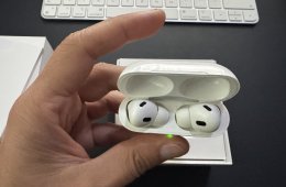 Eladó Apple AirPods 2 – gyári, makulátlan, jól tartja az akksit!