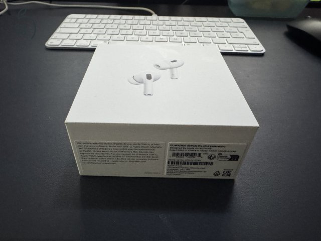 Eladó Apple AirPods 2 – gyári, makulátlan, jól tartja az akksit!