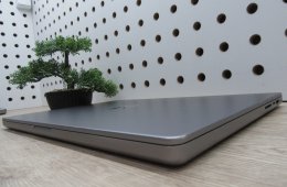 AKCIO!!!!!Apple MacBook Pro 16” (2021, M1 Max) – Liquid Retina XDR + ProMotion 120 Hz, brutál erő – 32 GB RAM – 500 GB SSD – Használt, megkímélt – ~81% akku – 3 hónap garancia