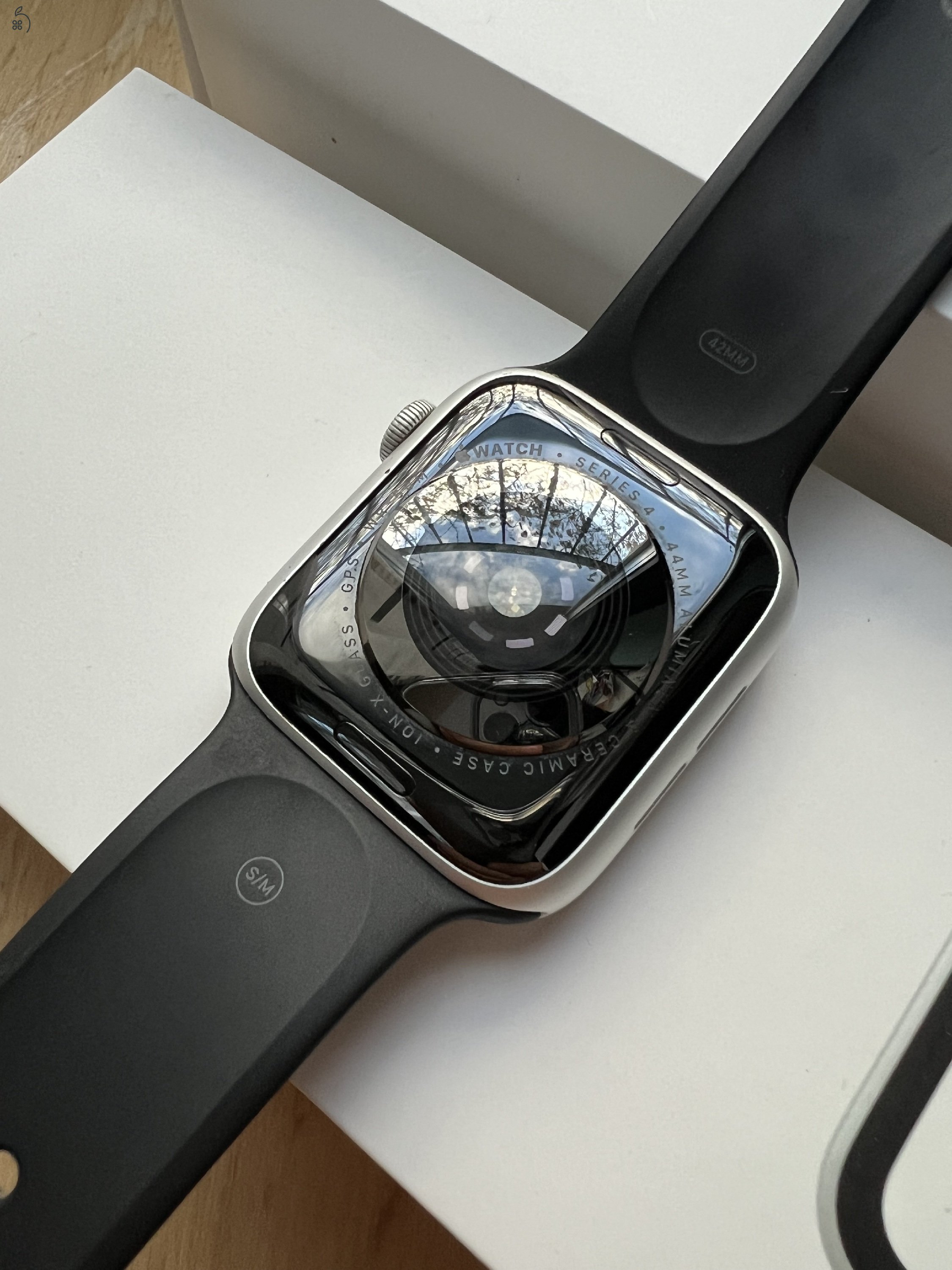 Apple Watch Series 4, 44mm