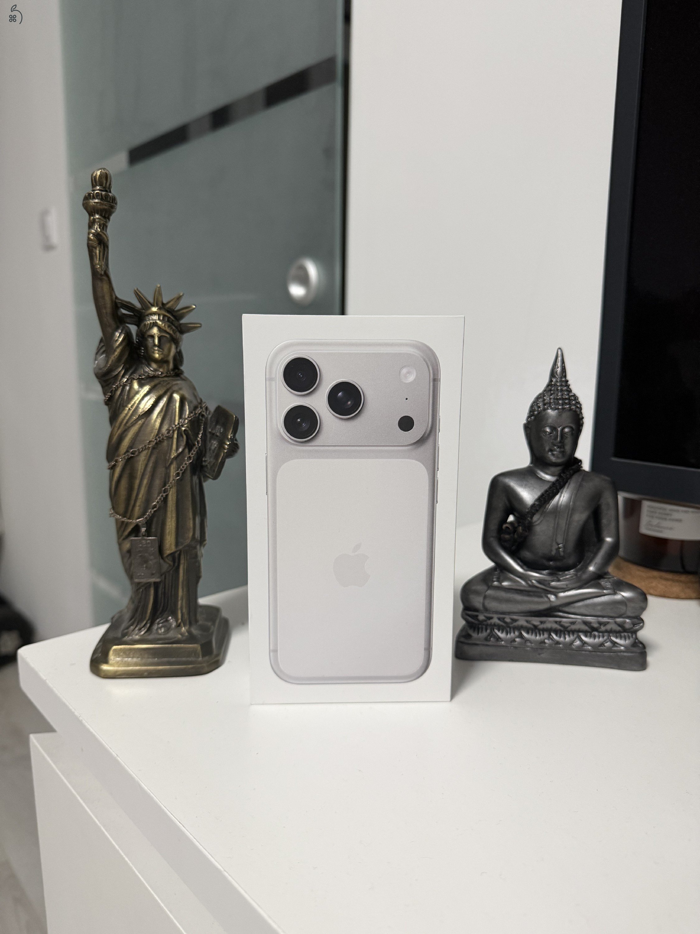 IPHONE 17 PRO 256 GB eSIM-es BONTATLAN