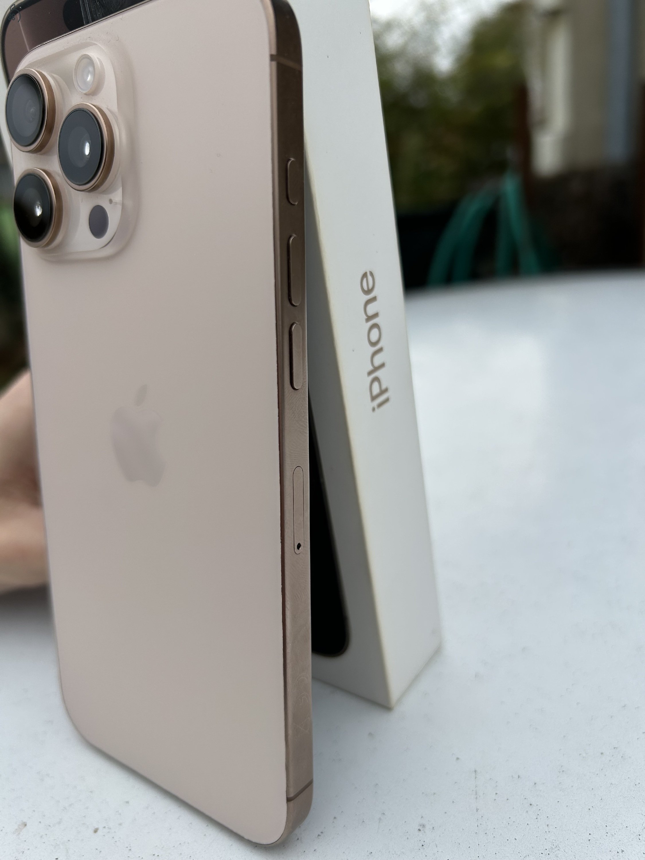 Apple iPhone 16 Pro Max